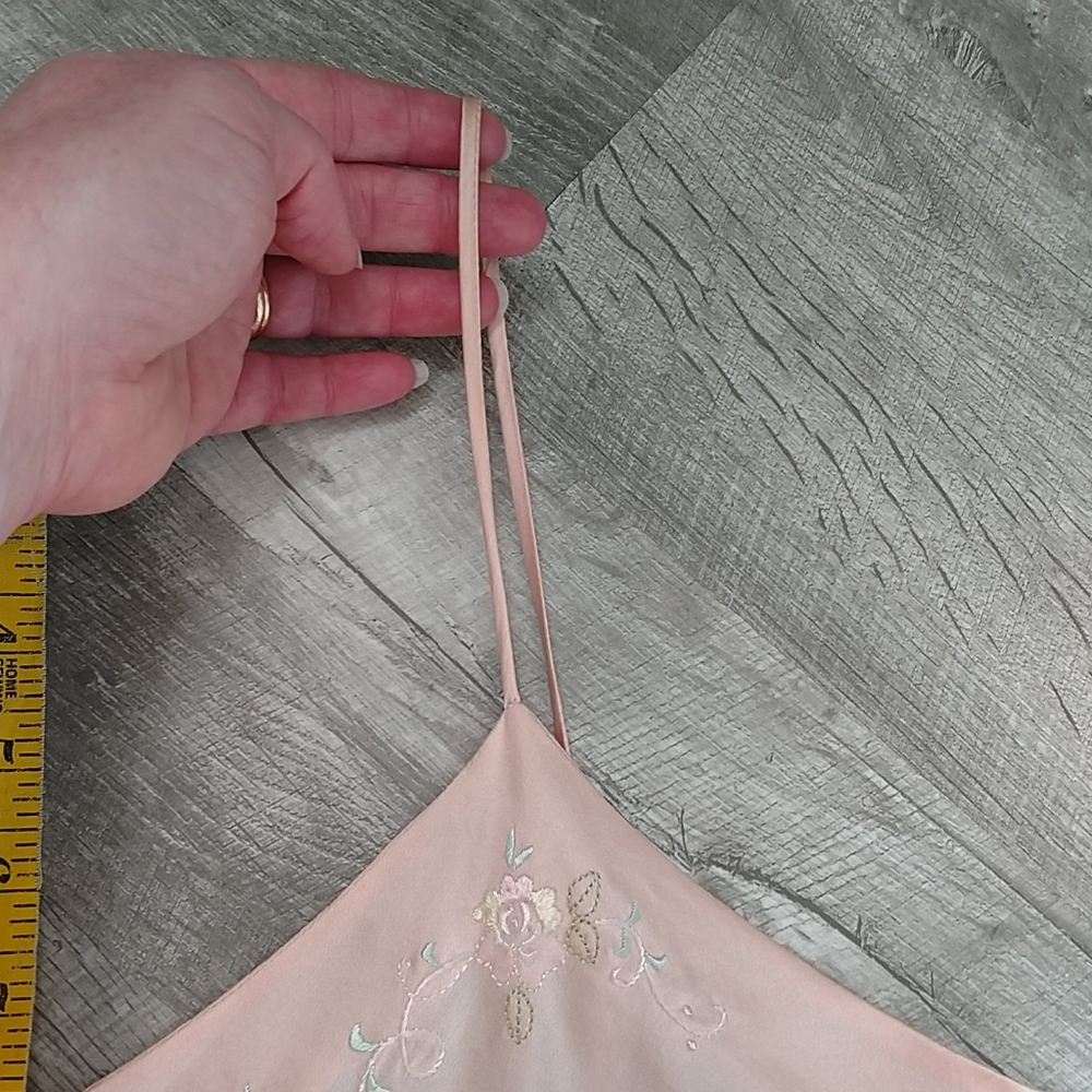 Vintage soft pink 100% silk camisole - Picture 9 of 9